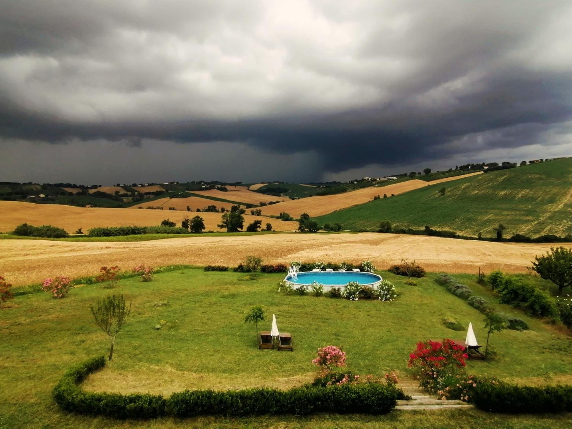 Il Giardino Nella Valle Belvedere Ostrense Exterior photo